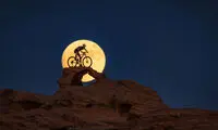 عکس روز نشنال جئوگرافیک؛ سوارکار شب