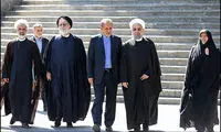عکس: روحانی در پاستور نهال کاشت