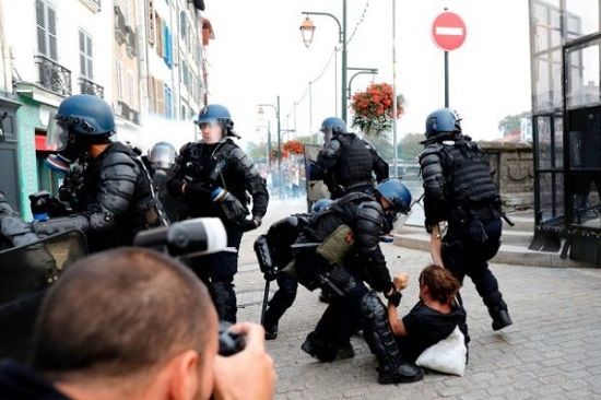 پلیس با جلیقه‌زردها در «نانت» فرانسه درگیر شد