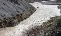 خطر تردد و توقف در معابر لغزنده اطراف رودخانه‌ها