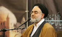 امام جمعه اصفهان: دختران باید از اول ابتدایی با چادر به مدرسه بروند