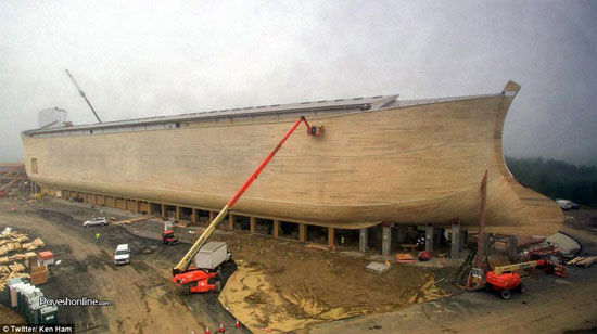 کشتی عظیم الجثه نوح ساخته شد +عکس