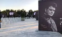 حضور دوستداران شجریان در محل تدفین استاد