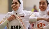 یک زن رفسنجانی، پرچم «نه به جنگ» را بالا برد