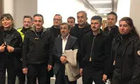 عکس یادگاری احمدی‌نژاد با تیم حفاظت ترکیه‌ای