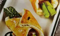 بورک مارچوبه؛ دست پیچ های شکم پر