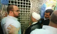 آیت الله هاشمی در بین زائران امام رضا(ع)