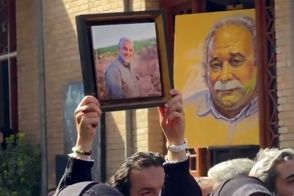 تصویر حاج قاسم در تشییع محمد کاسبی بالا رفت
