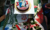 عکس: تولد مهرداد اولادی بر سر مزارش