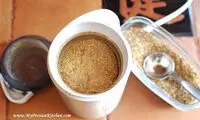 آموزش تصویریِ مرغ سرخ شده با لیمو عمانی