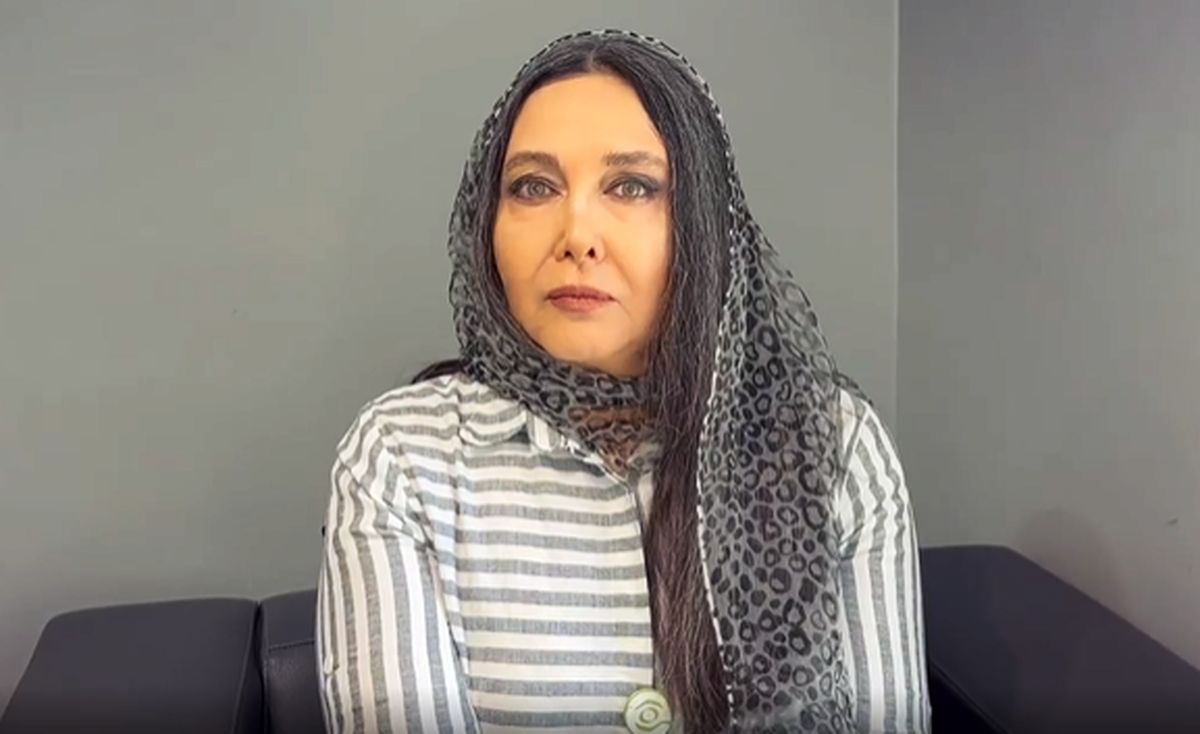 حرکت دست پرمعنای کتایون ریاحی در برخورد با سعید پورصمیمی