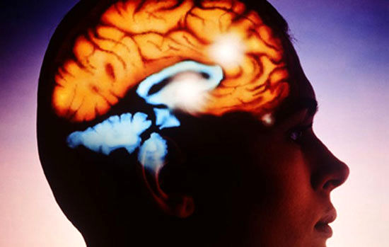 ایمپلنت مغزی به کمک بیمار ALS آمد