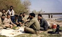 عکس های حسن روحانی در دهه 60