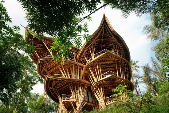 خانه‌های بامبویی در اندونزی +عکس