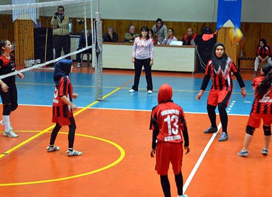 حجاب در مسابقات والیبال زنان ترکیه +عکس
