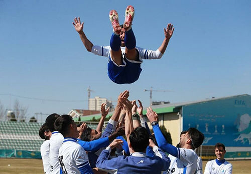 فرشید اسماعیلی را به هوا پرت کردند!