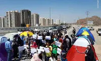 تحصن اعتراضی مالکین مسکن مهر پردیس