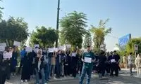 ماجرای تجمع اعتراضی دانشجویان دانشگاه آزاد