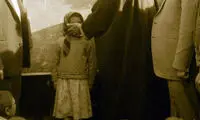 رهبر انقلاب در بین دانش آموزان عشایر