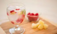 با این خوراکی ها از رفلکس اسید معده جلوگیری کنید