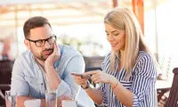 فابینگ یا چگونه موبایل، دورهمی‌ها را به فنا داد