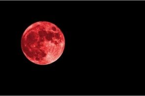 تایم‌لپس تماشایی از ماه‌گرفتگی دیشب در ایران
