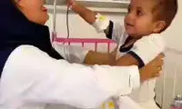 ویدئویی از آواز خواندن زن پرستار که عاطفه مردم را تحریک کرد