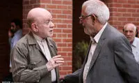 عکس: ظریف در یادمان آیینه داران آفتاب