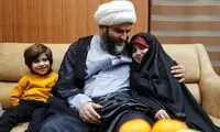 مسئولی که با ۶ فرزند خردسال خود به سینما رفت