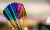 ساخت نمایشگری به نازکی کاغذ