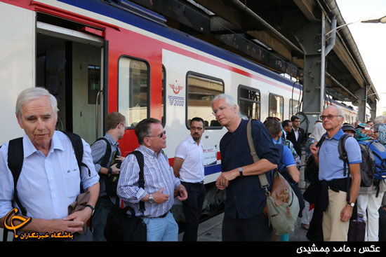 عکس: ورود قطار گردشگران اروپایی به تهران