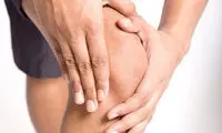 علائم آب آوردن زانو چیست؟