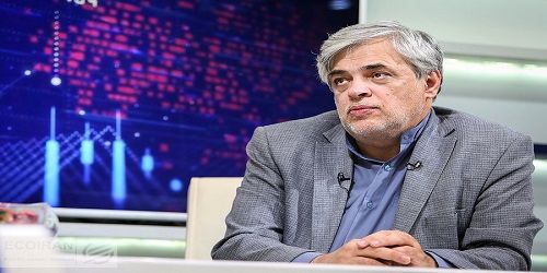 رئیسی حواسش هست که احمدی نژاد نشود