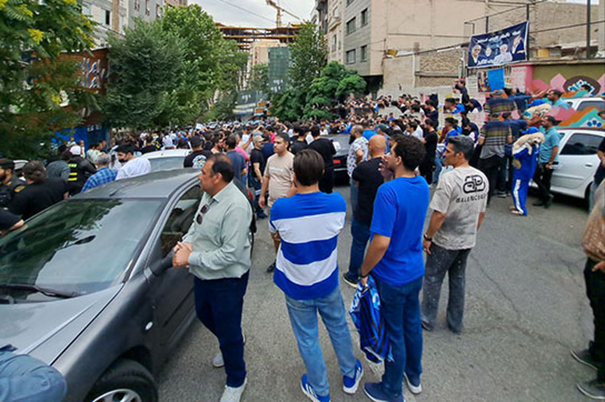   عشق به آبی، سعادت‌آباد را متشنج کرد 