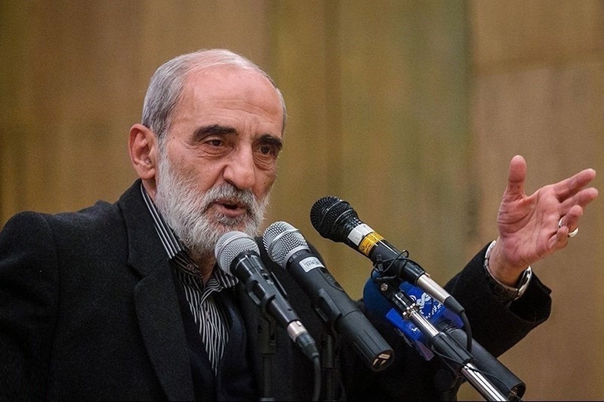   کیهان به پزشکیان: چرا وزیر اقتصاد قبلی را ابقا نکردید؟ 