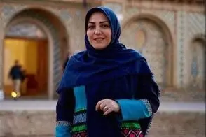 آموزش زبان افغانستانی به المیرا شریفی‌مقدم در تلویزیون