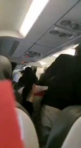 ویدئوی کتک زدن مسافر عازم نجف توسط مهماندار!