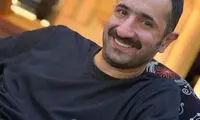 تی‌شرت بحث‌برانگیز ایمان صفا در مراسم مادر عمو پورنگ