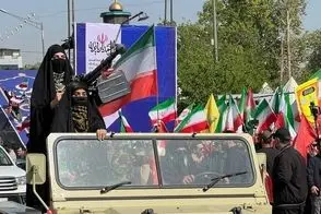 تصاویر متفاوتِ دختران اسلحه به‌دست در یک رزمایش