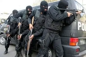 لحظه‌ی خلع سلاح گروگانگیر توسط فرمانده نوپو!