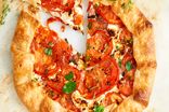 طرز تهیه نان و پنیر و گوجه؛ یک میان‌وعده خلاقانه و خوشمزه