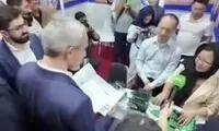 انگلیسی حرف زدن وزیر اقتصاد با یک چینی وایرال شد