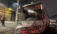 ۱۲ مصدوم در حادثه تصادف اتوبوس و کامیون در جاجرود