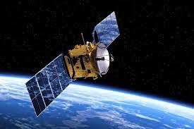نمای خیره کننده ماهواره‌های استارلینک دور زمین