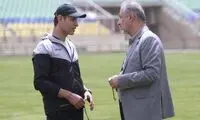 درویش به این شکل گل‌محمدی را نقره داغ کرد