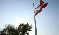 اهتزاز پرچم لبنان بر فراز تهران در یک مراسم ویژه