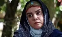 چهره تازه «ماه کاووس» سریال نون‌خ در آغوش پدرش