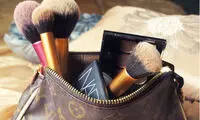 چرا در بارداری نباید آرایش کرد؟ 