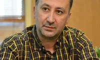 این دختر، فرزند مجری معروف صدا و سیما است