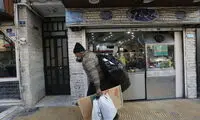 زندگی عجیب کارتن خوابی که معتمد محله شد 